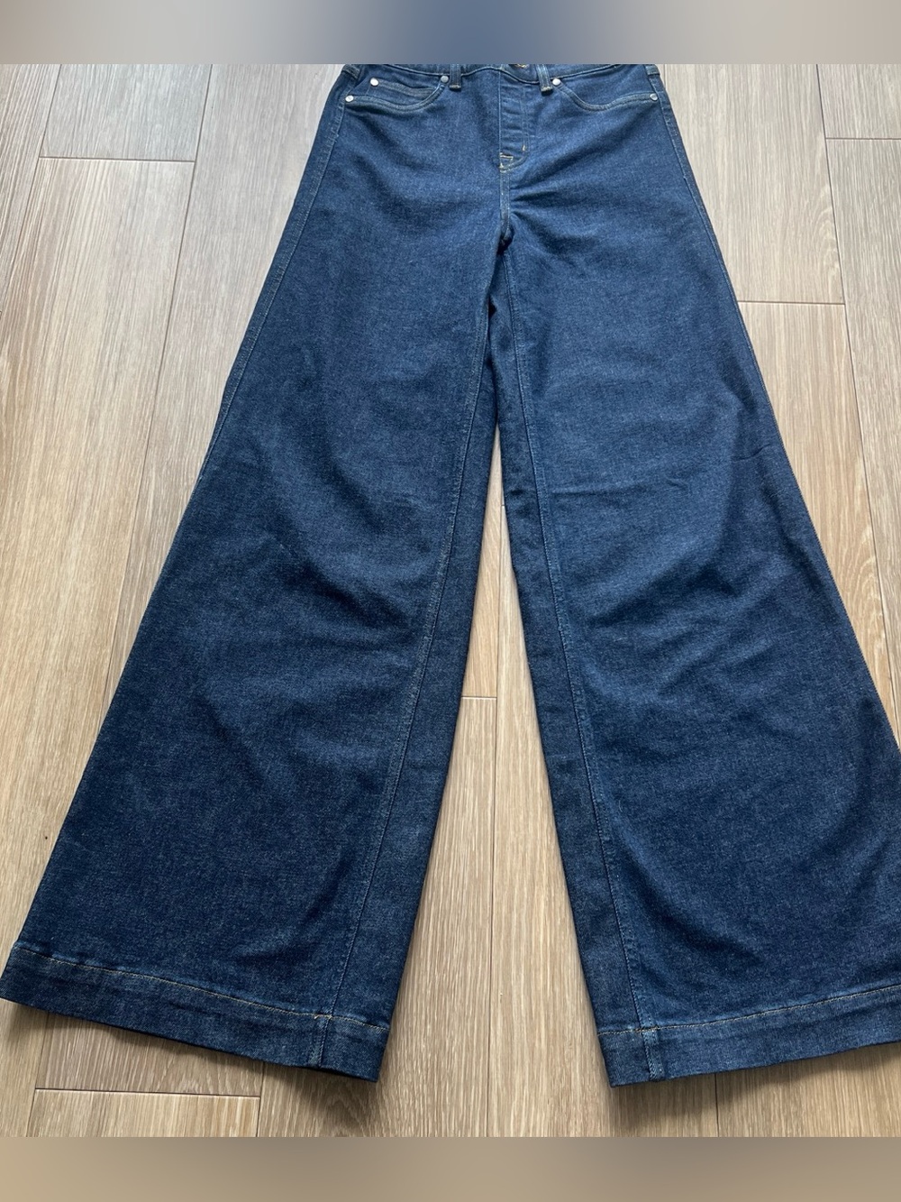 Spanx pull on Dark wash wide leg jeans Size Small #denim #baggy - Picture 2 of 4